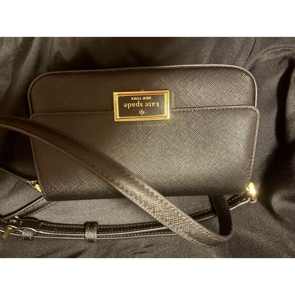 Designer purses - Picture 2 of 6